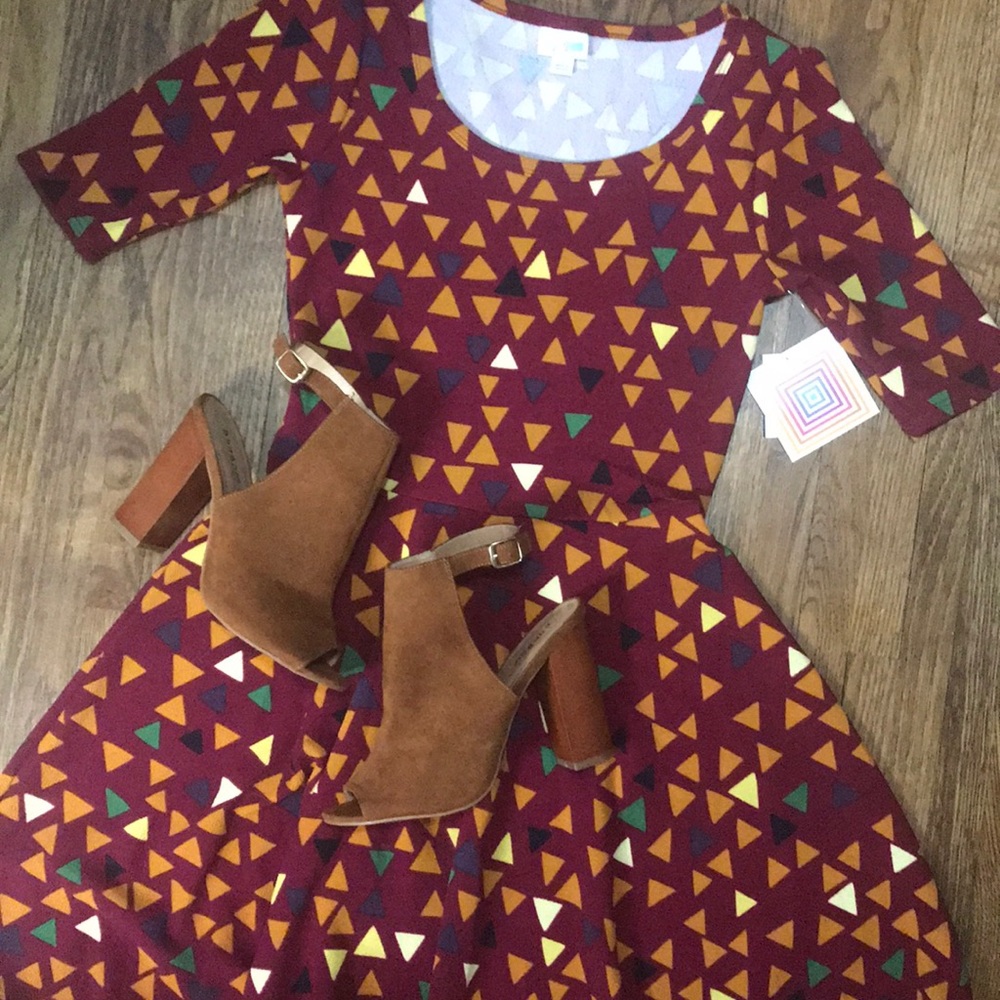 NWT LuLaRoe Nicole Dress